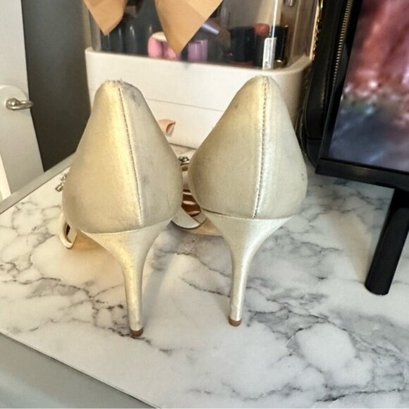 Badgley Mischka- Giana Pump Embellished Heels Size 7 Champaign Color - Picture 7 of 12